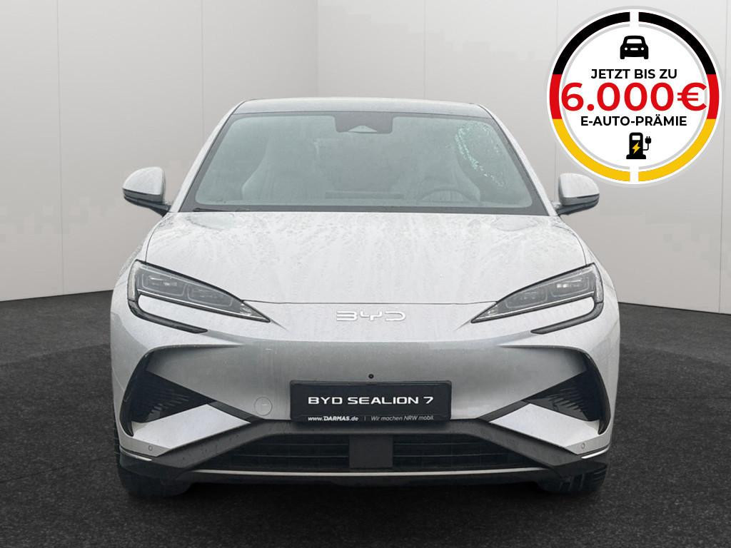 BYD Sealion 7