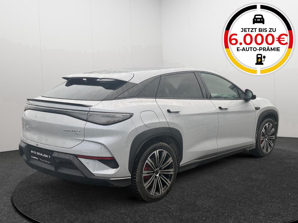 BYD Sealion 7