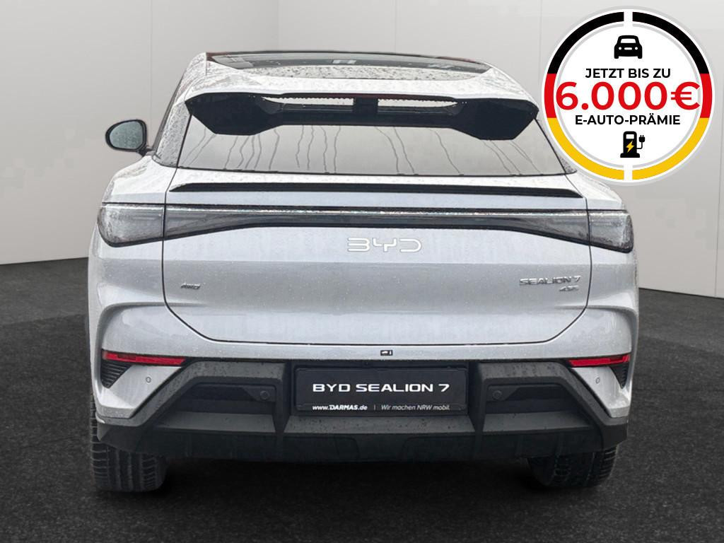 BYD Sealion 7