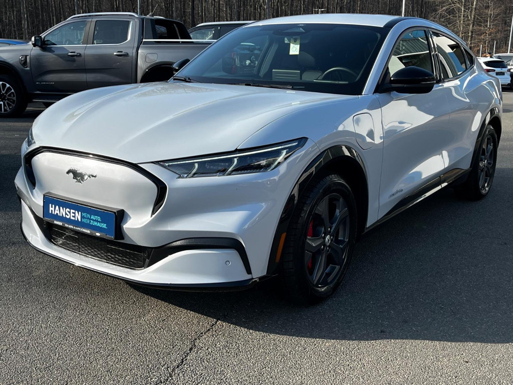 Ford Mustang Mach-E AWD Premium