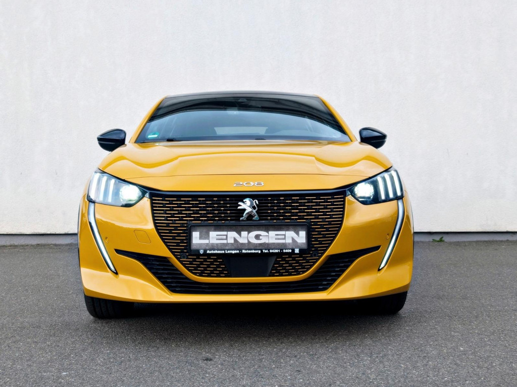 Peugeot e-208