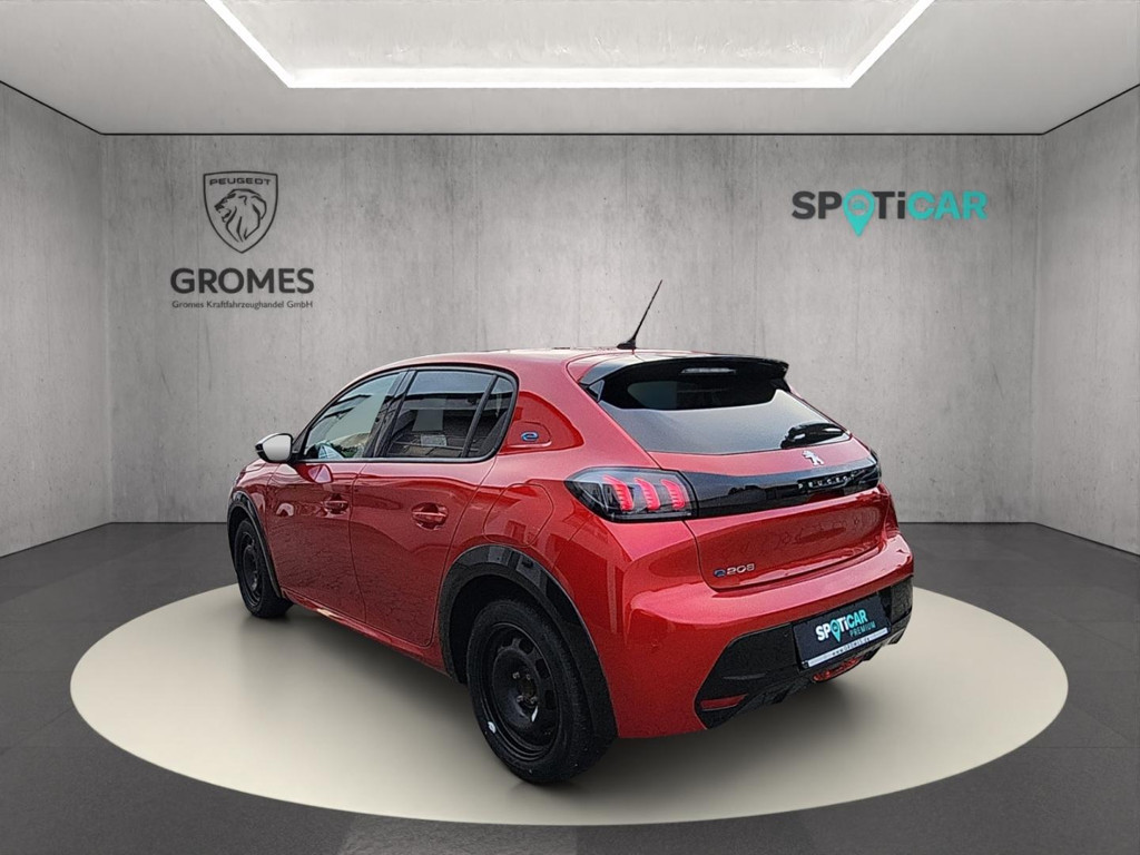 Peugeot e-208