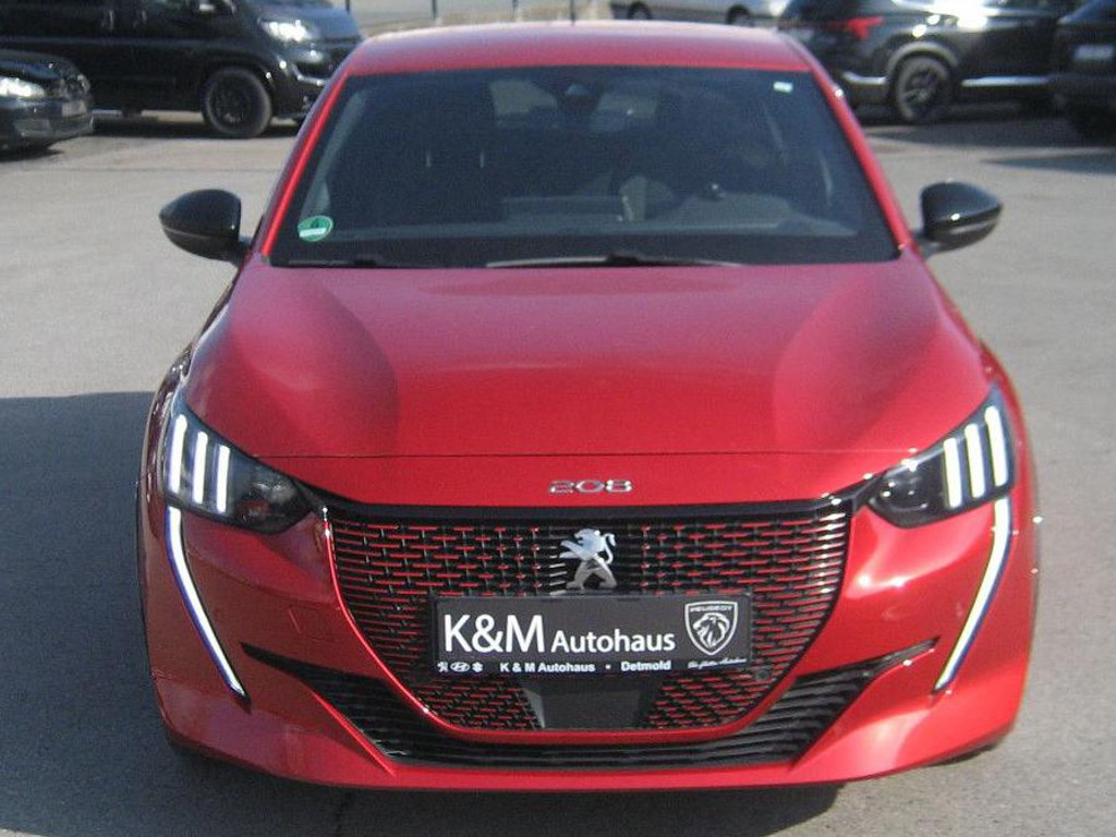 Peugeot e-208