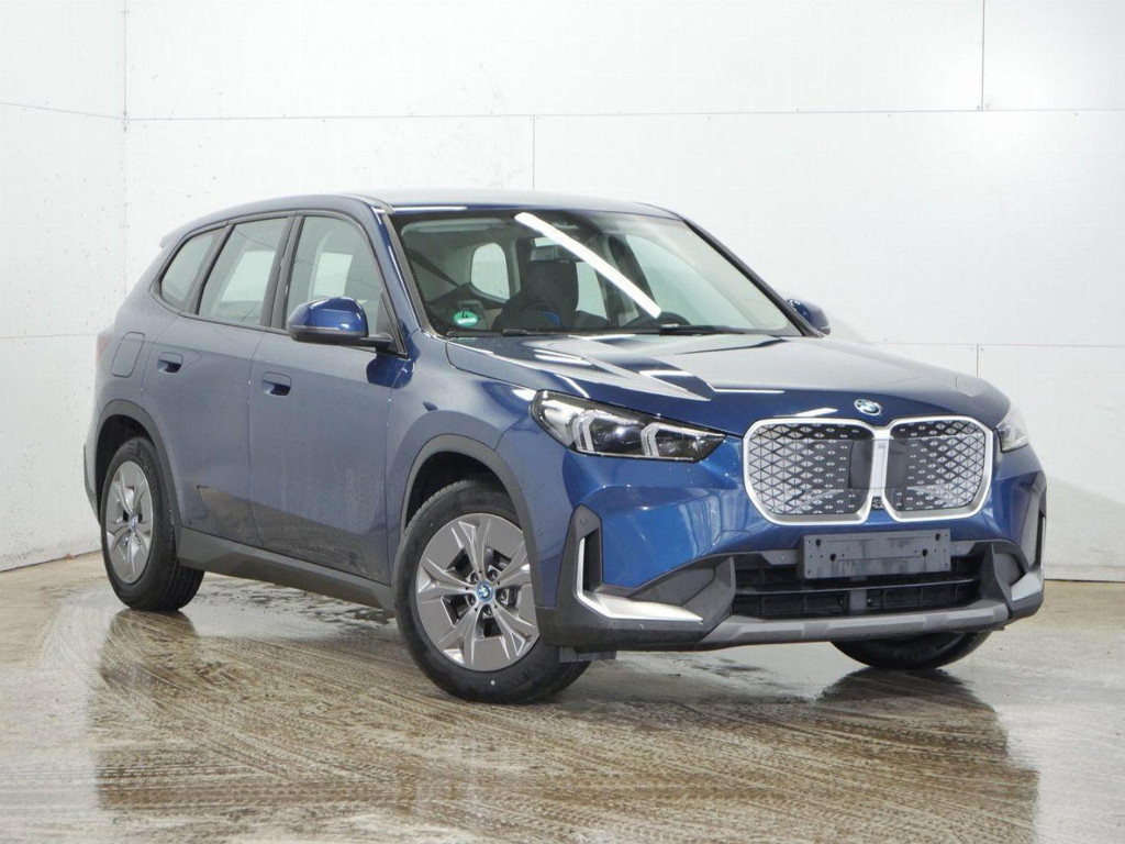 BMW iX1 x30 Sports.HUD ACC SurView.LiveProf.ParkAss+