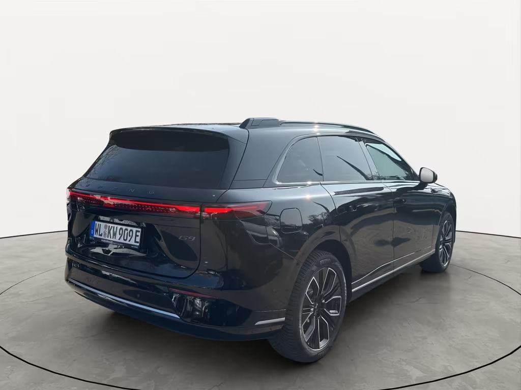Xpeng G9
