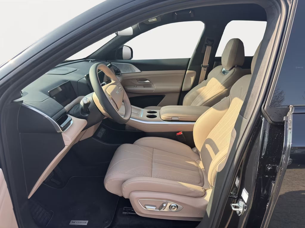 Xpeng G9