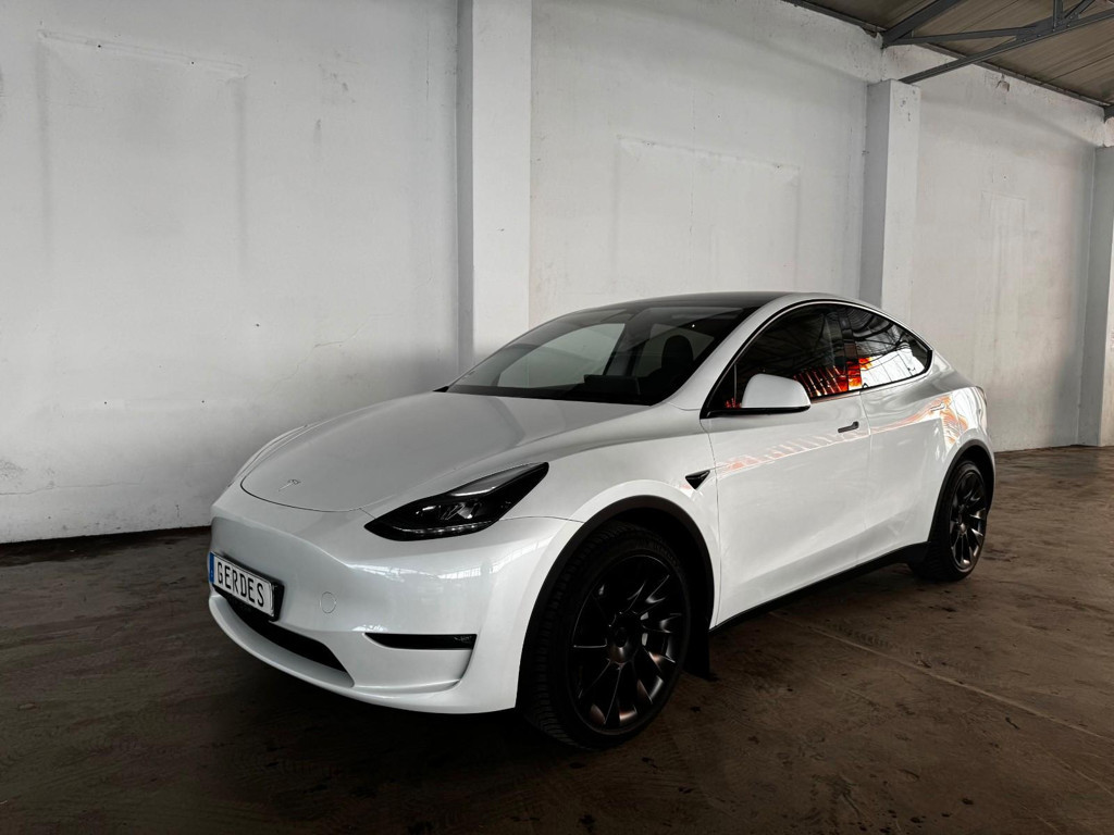 Tesla Model Y Long Range Dual Motor AWD