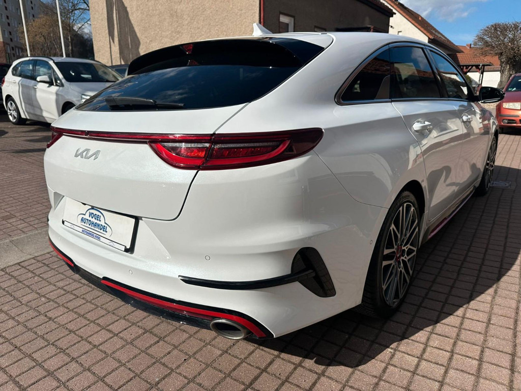 Kia ProCeed