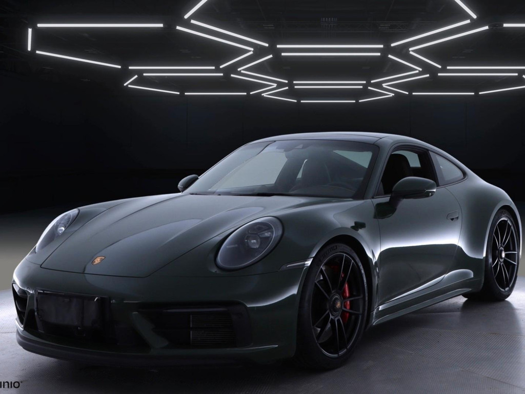 Porsche 911 GTS Carrera 4