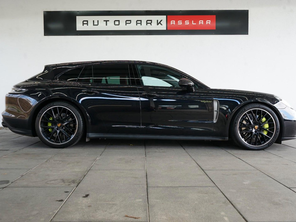 Porsche Panamera E-Hybrid Sport Turismo Platinum Edition 4