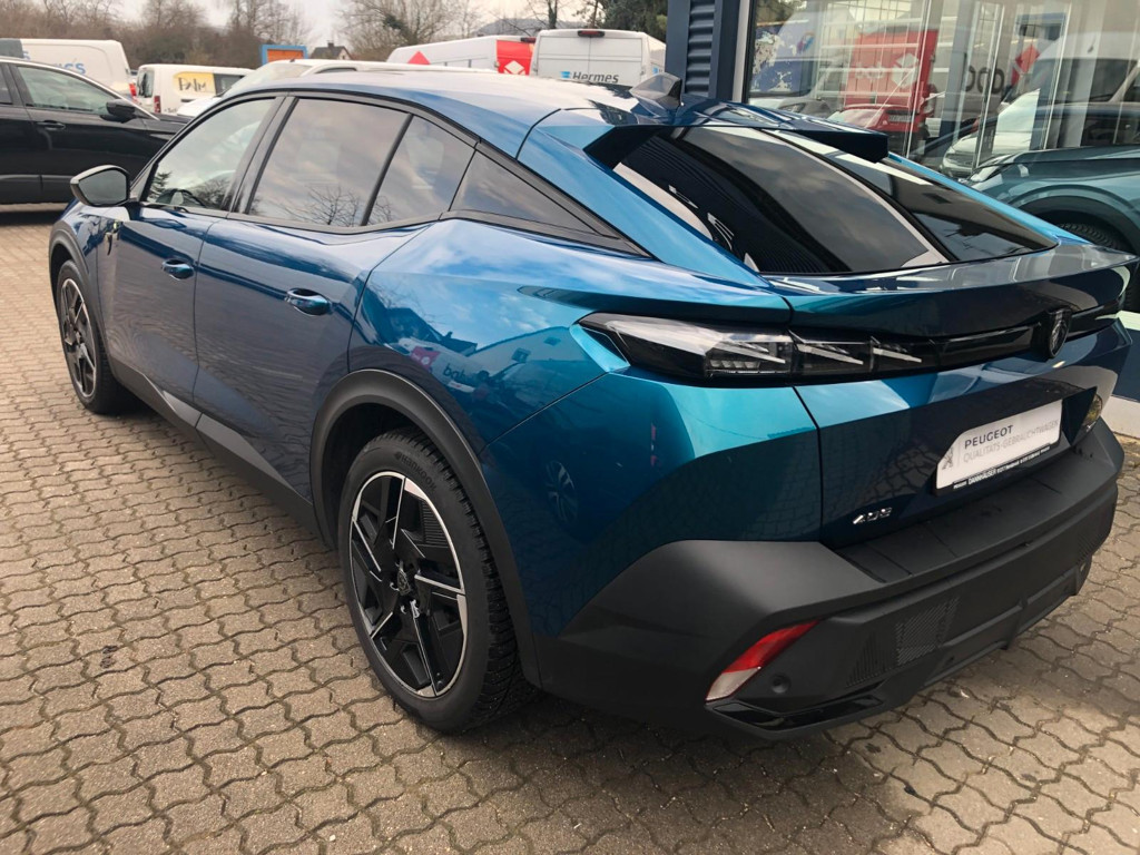 Peugeot 408