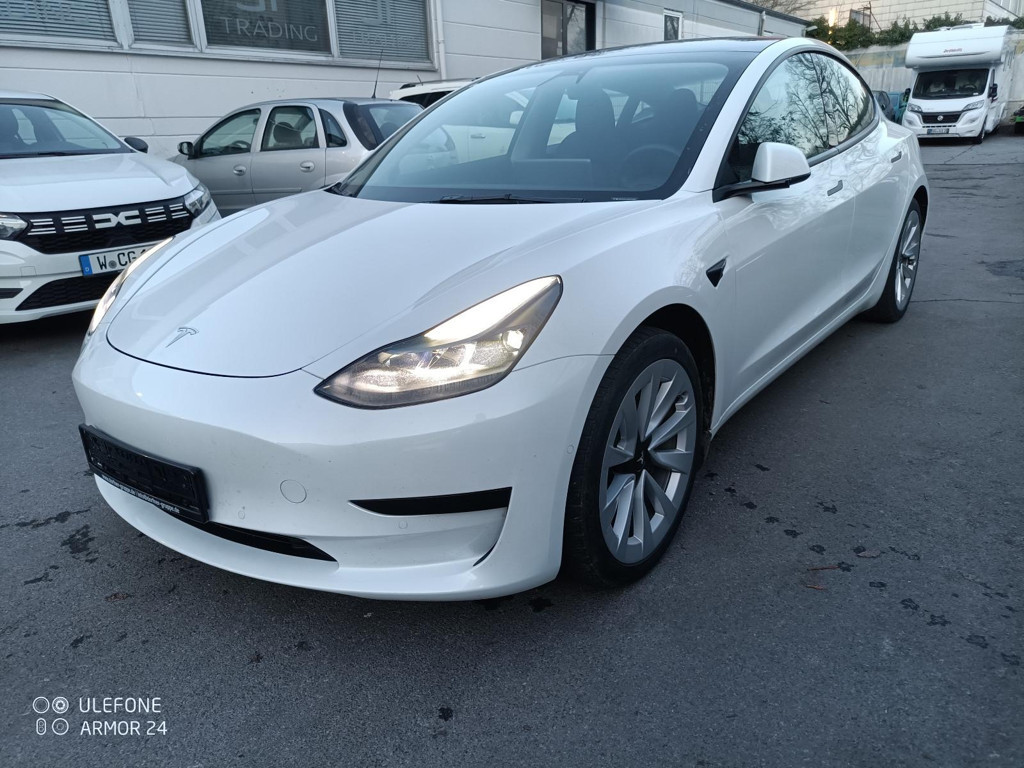 Tesla Model 3 Standard Range