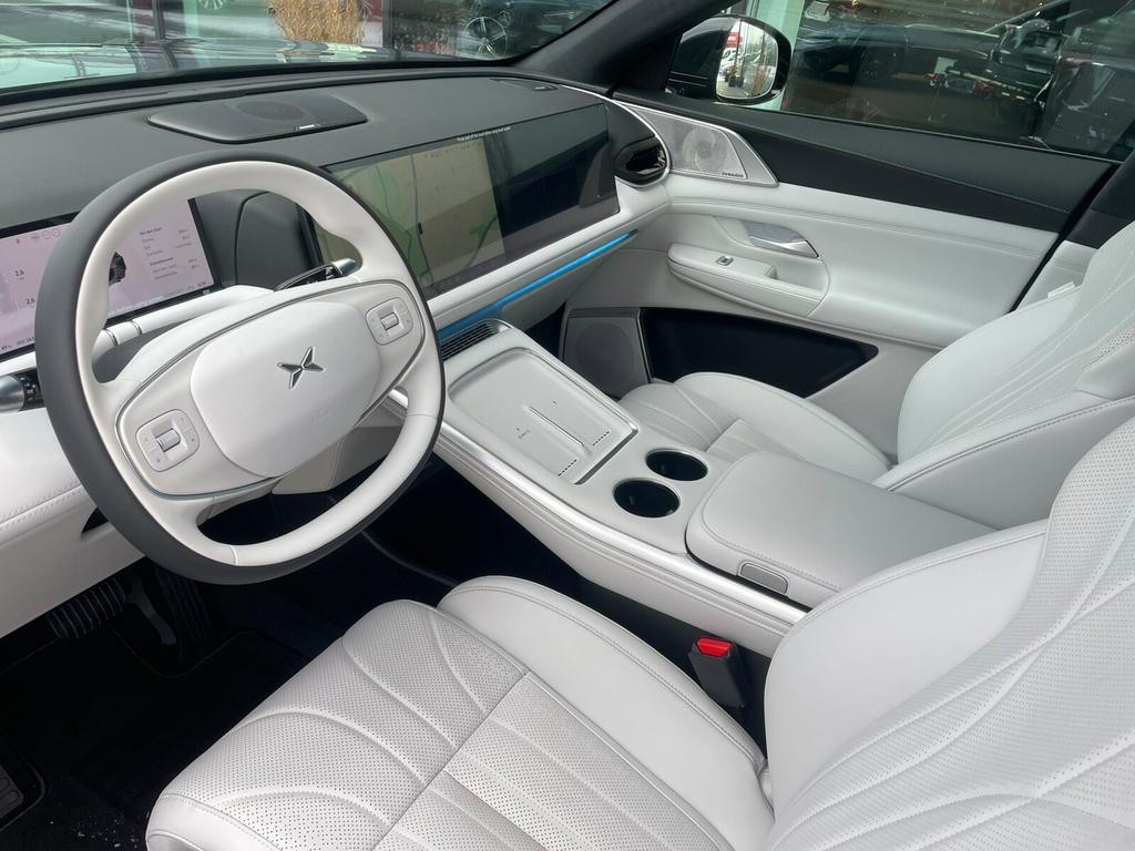 Xpeng G9