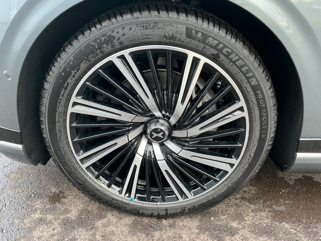 Xpeng G9