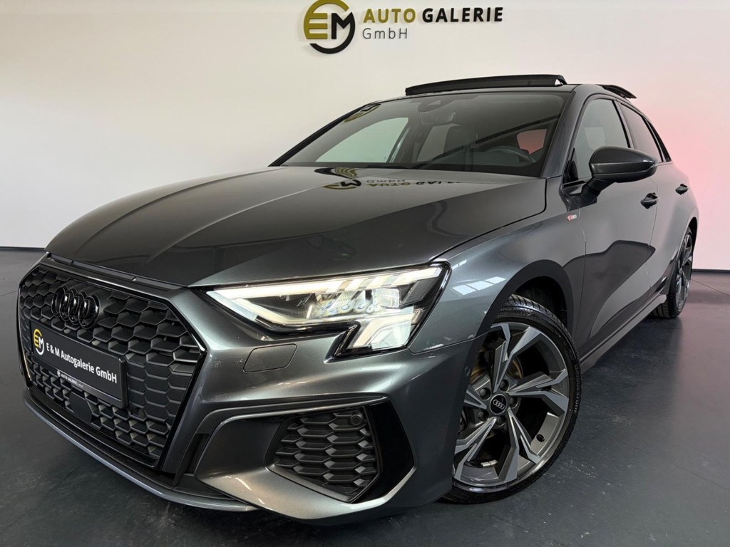 Audi A3 Sportback Sedan S-Line 35 TFSI