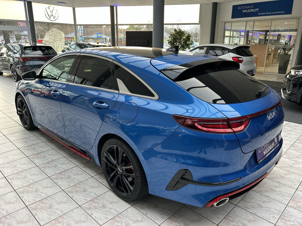 Kia ProCeed