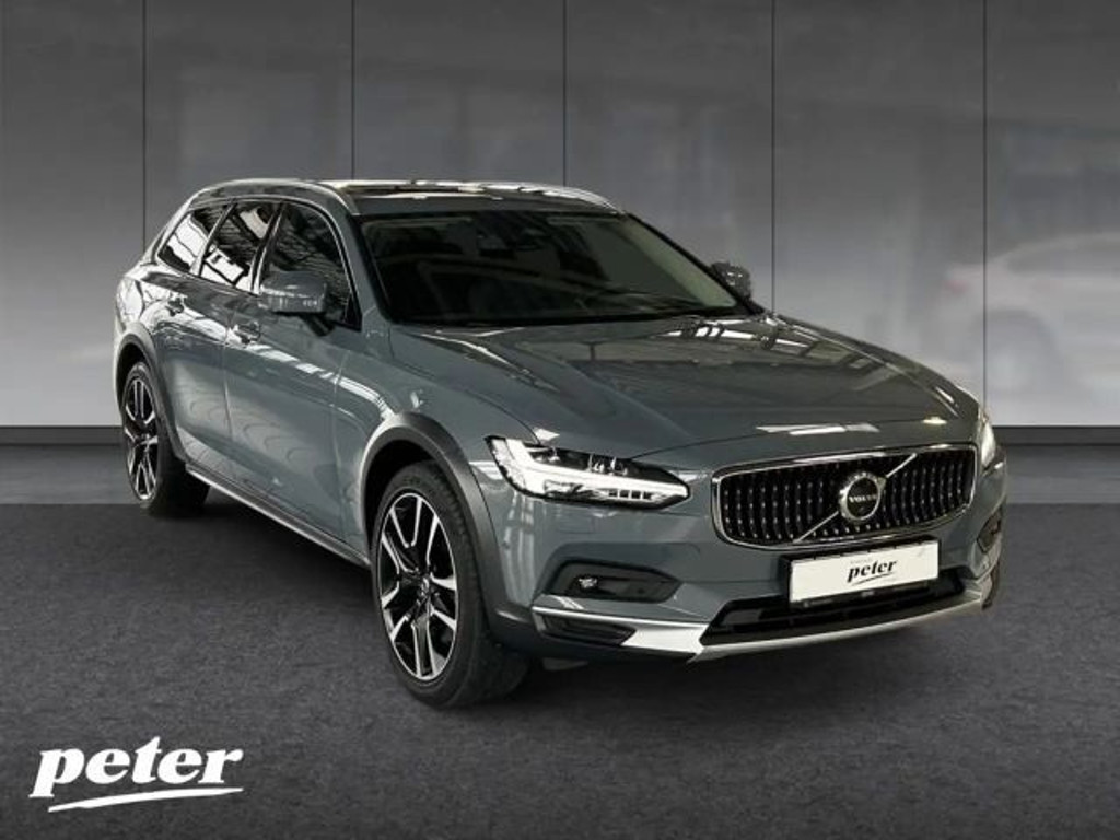Volvo V90 Cross Country