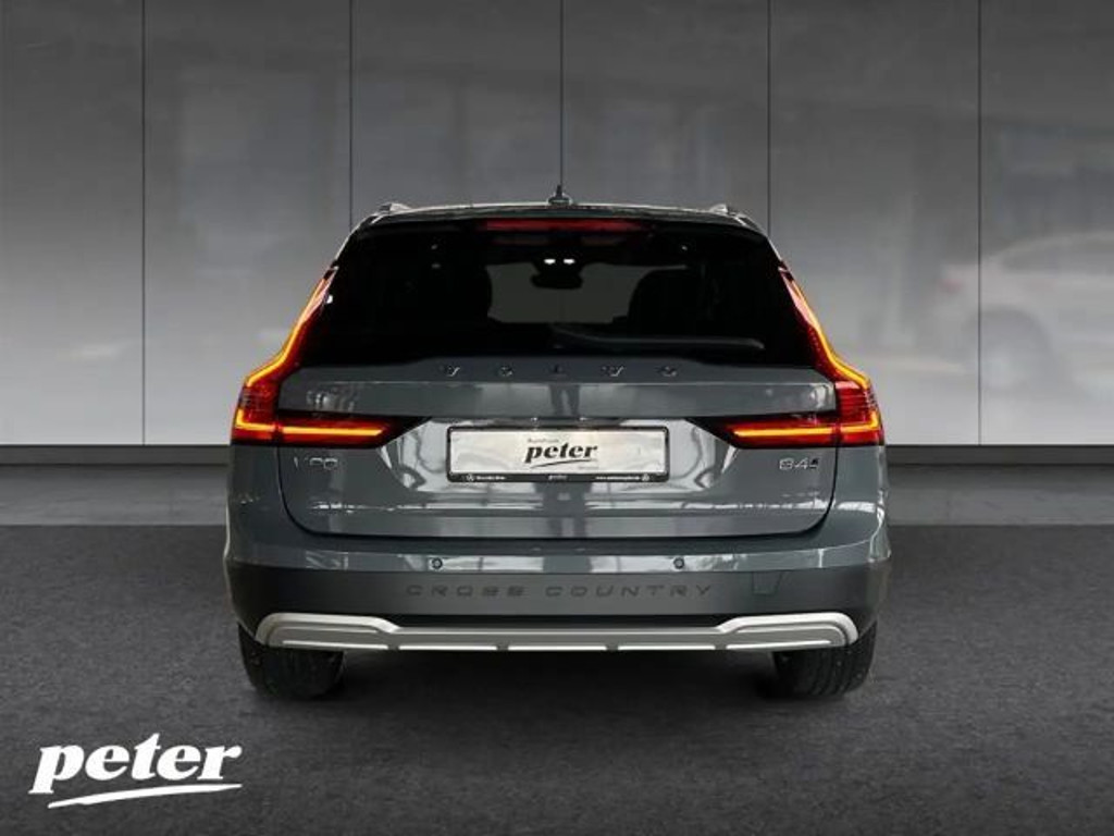 Volvo V90 Cross Country