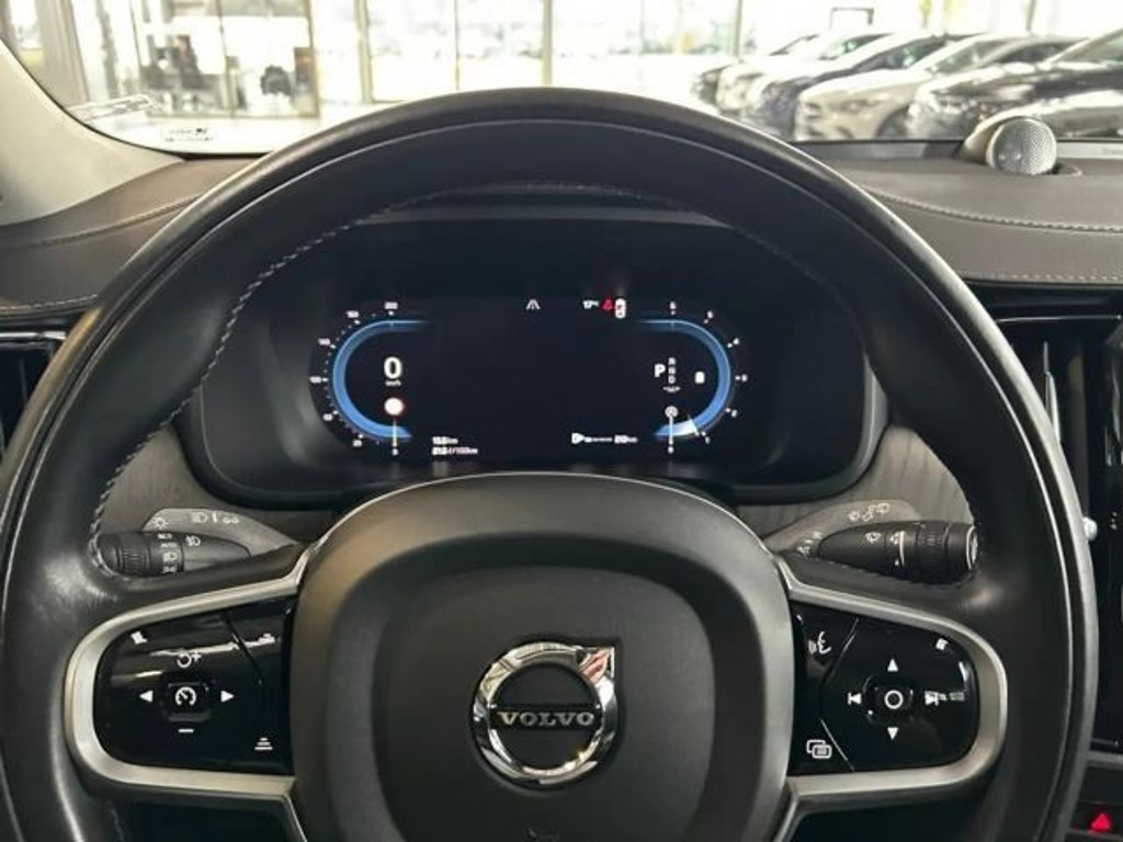 Volvo V90 Cross Country