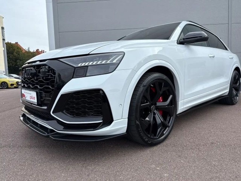 Audi RS Q8 RSQ8 KERAMIK DYNAMIK+ 305KM/H PANO STANDHZG 23"
