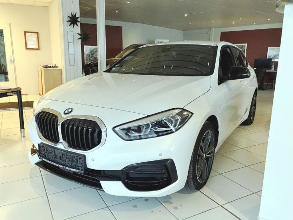 BMW 1 Serie 116 Sport Line Sedan 116d