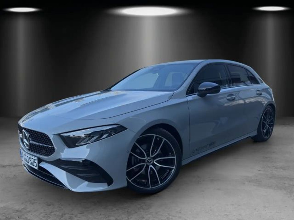 Mercedes-Benz A-Klasse A 180 AMG Line A 180 d