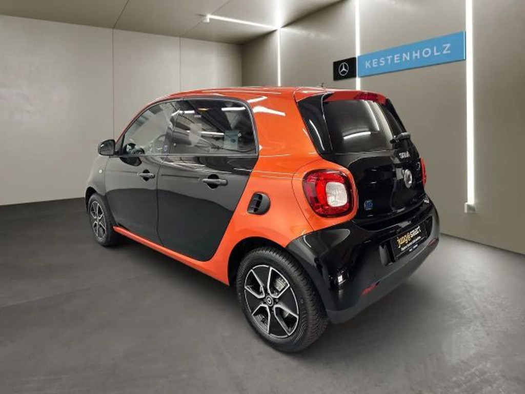 Smart EQ forfour