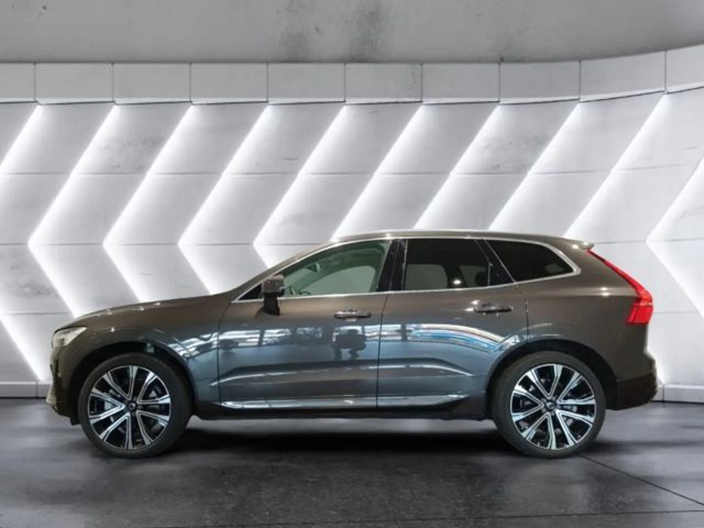 Volvo XC60 Plus Bright
