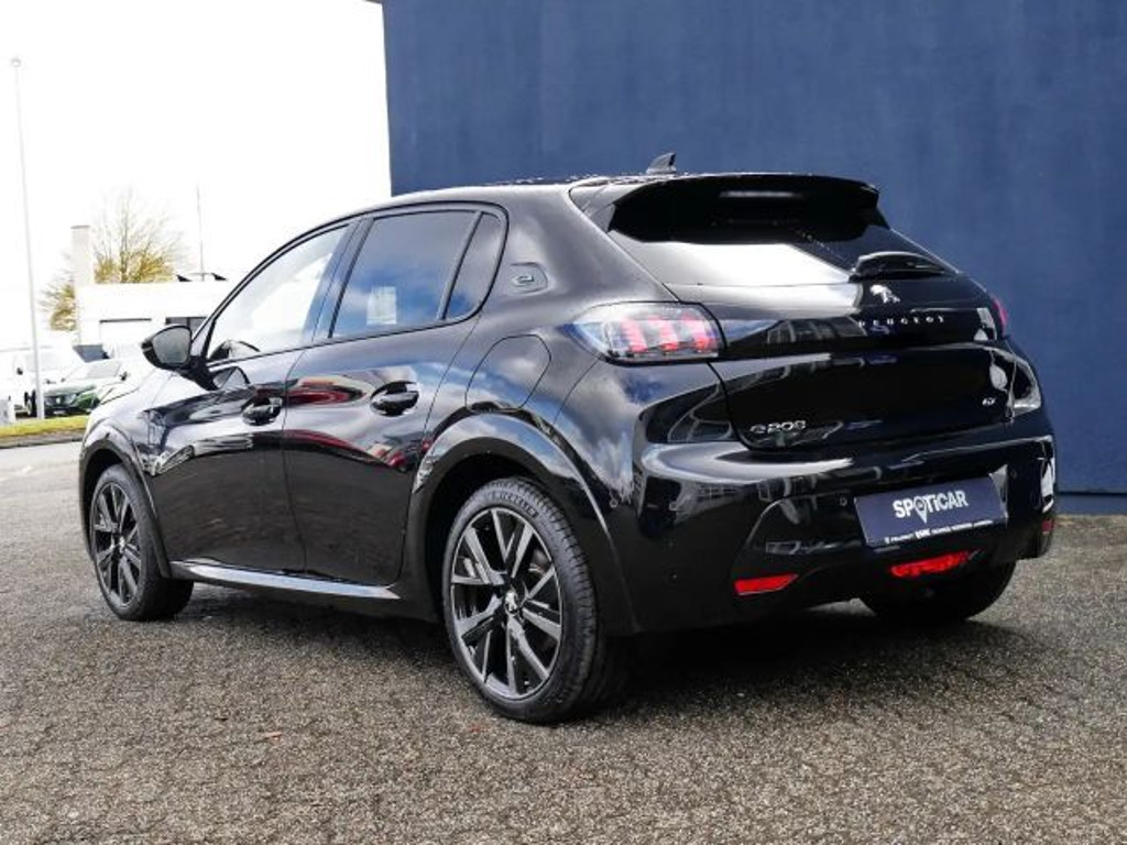 Peugeot e-208