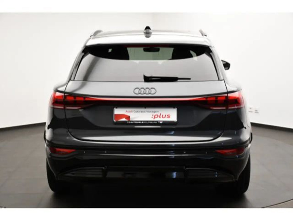 Audi SQ6 e-tron