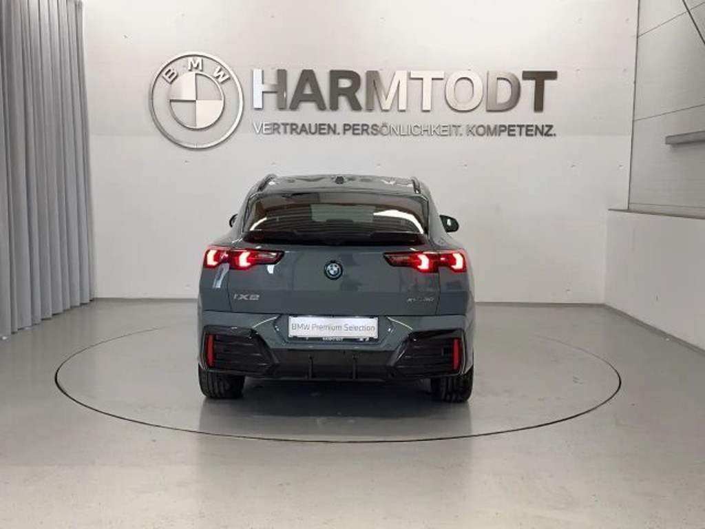 BMW iX2