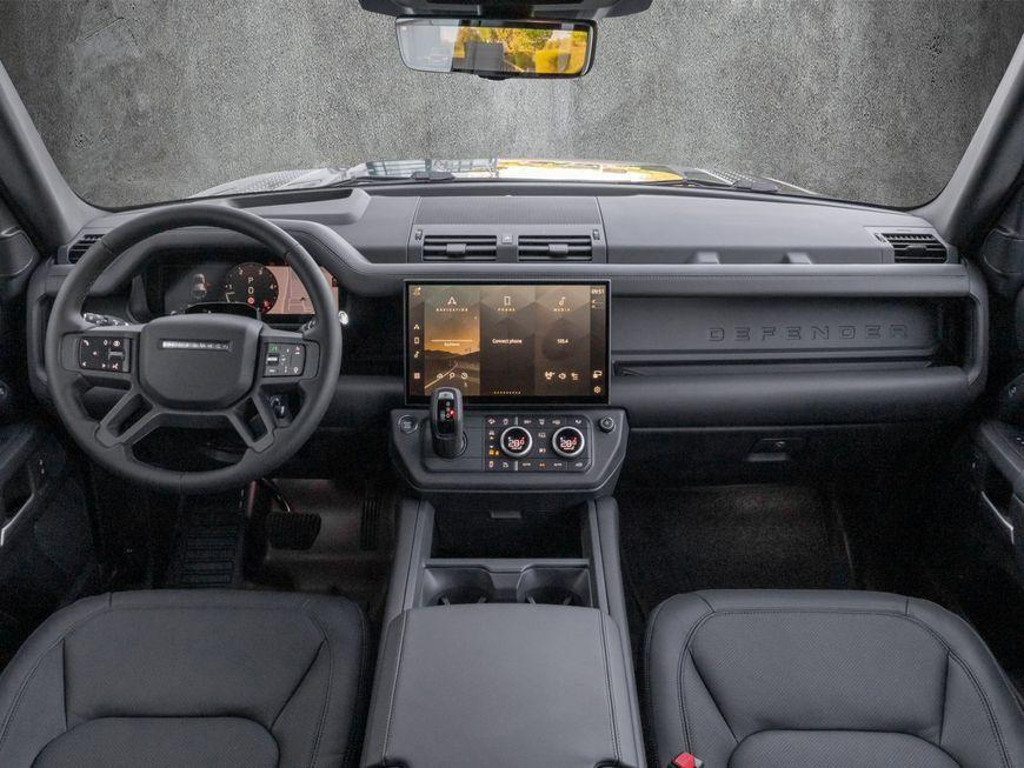 Land Rover Defender Dynamic HSE 110