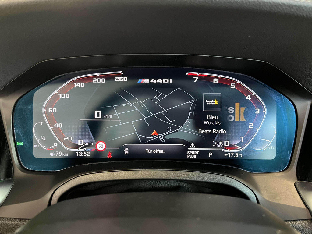 BMW M440