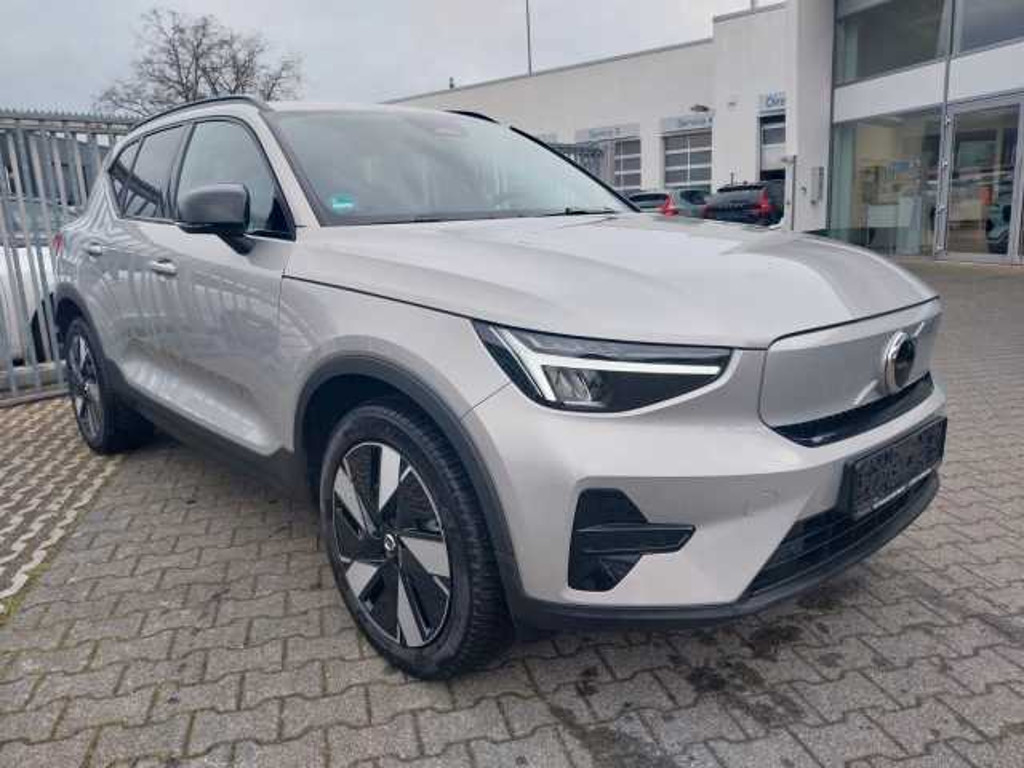Volvo XC40 AWD Recharge Plus
