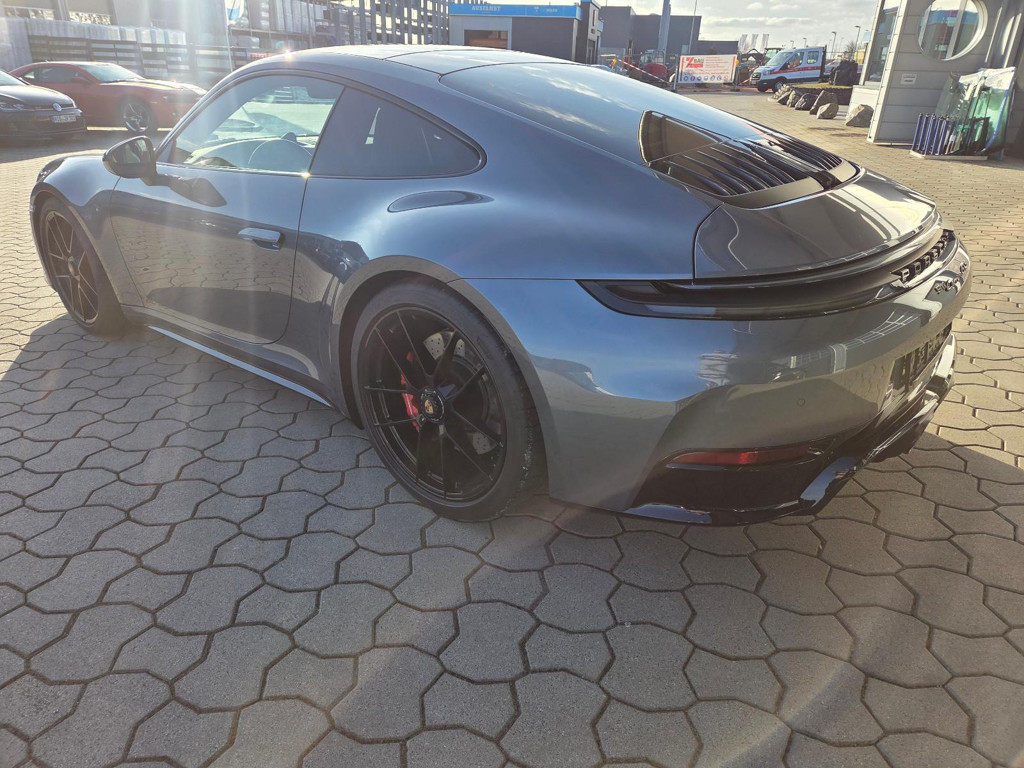 Porsche 992