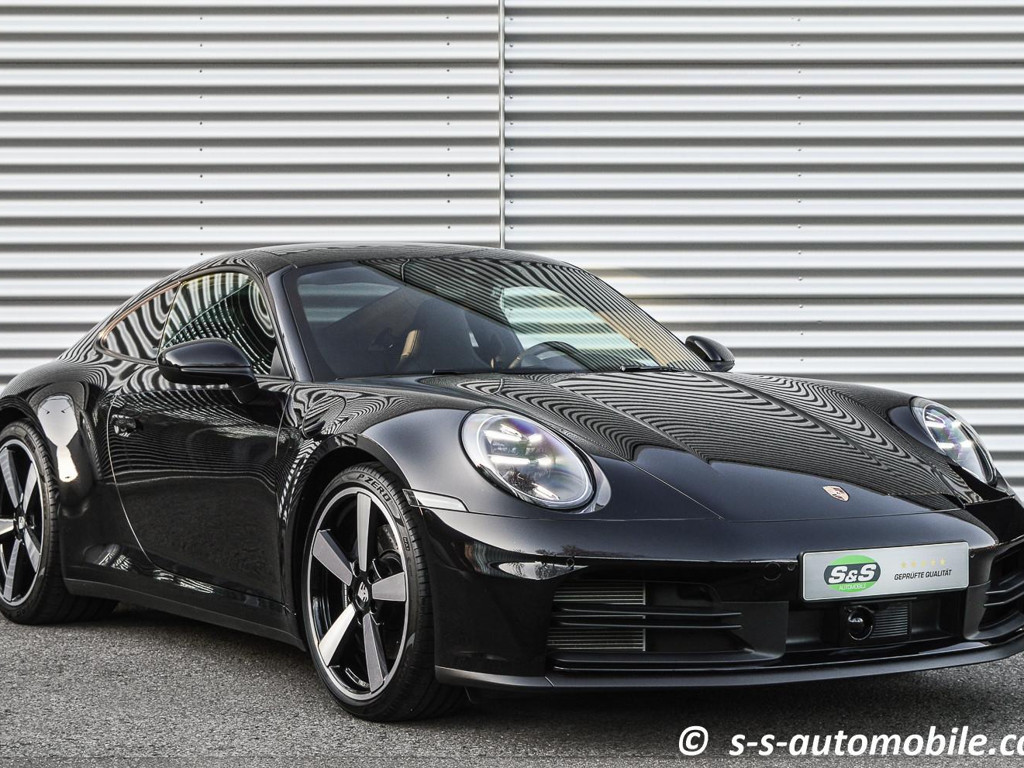 Porsche 992