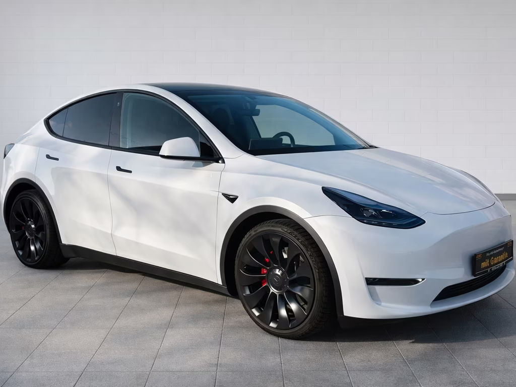 Tesla Model Y Performance Dual Motor AWD