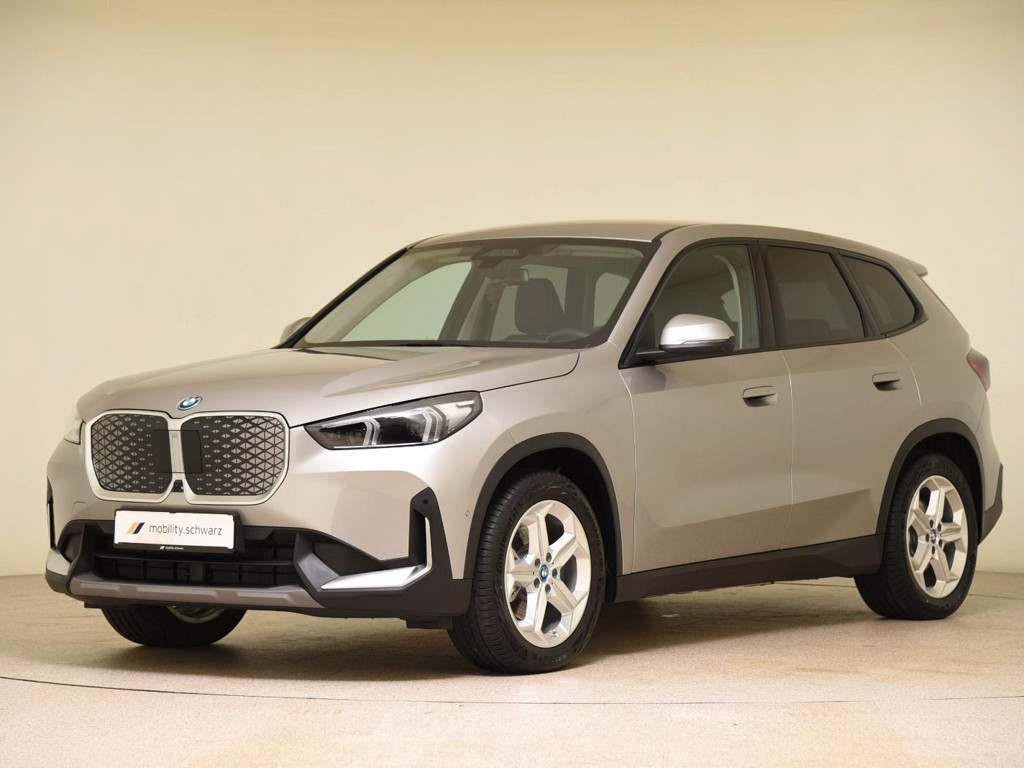 BMW iX1 xDrive30