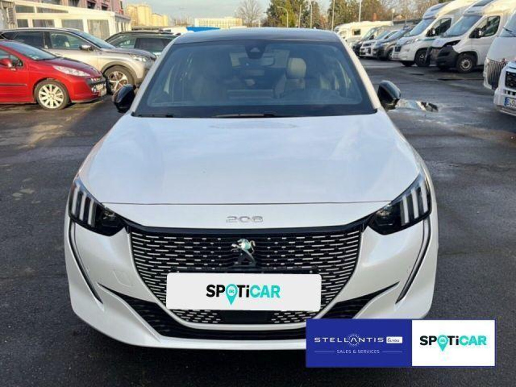 Peugeot e-208
