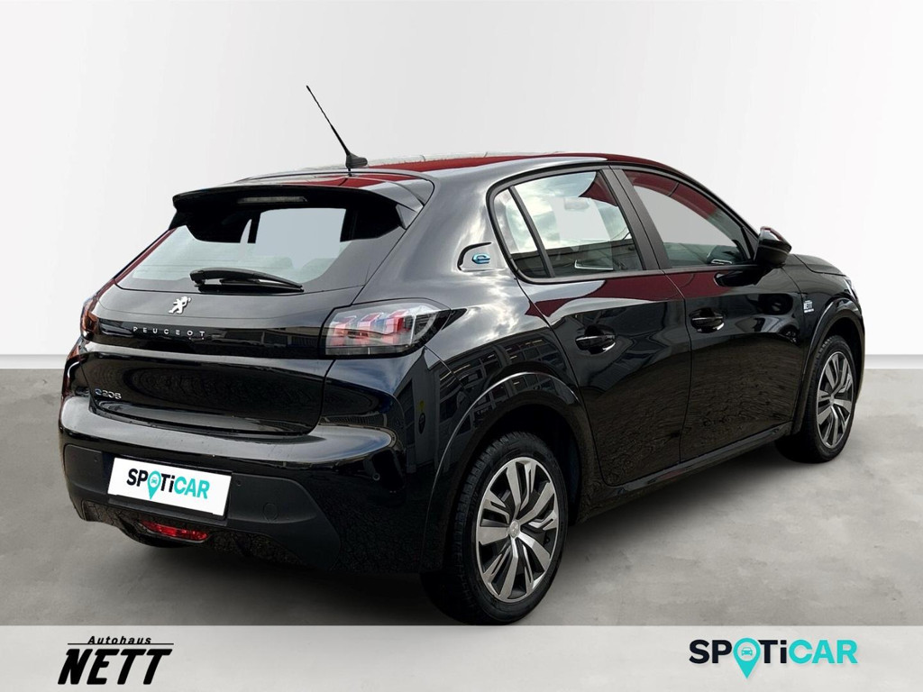 Peugeot e-208
