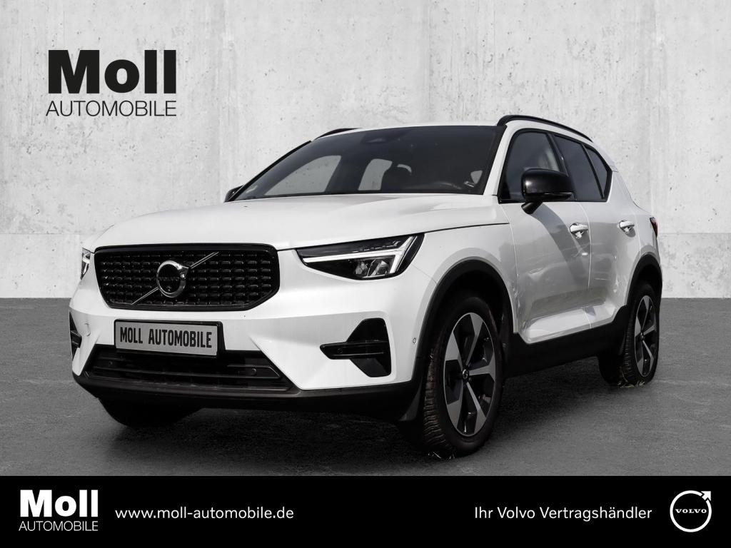 Volvo XC40 Plus Dark