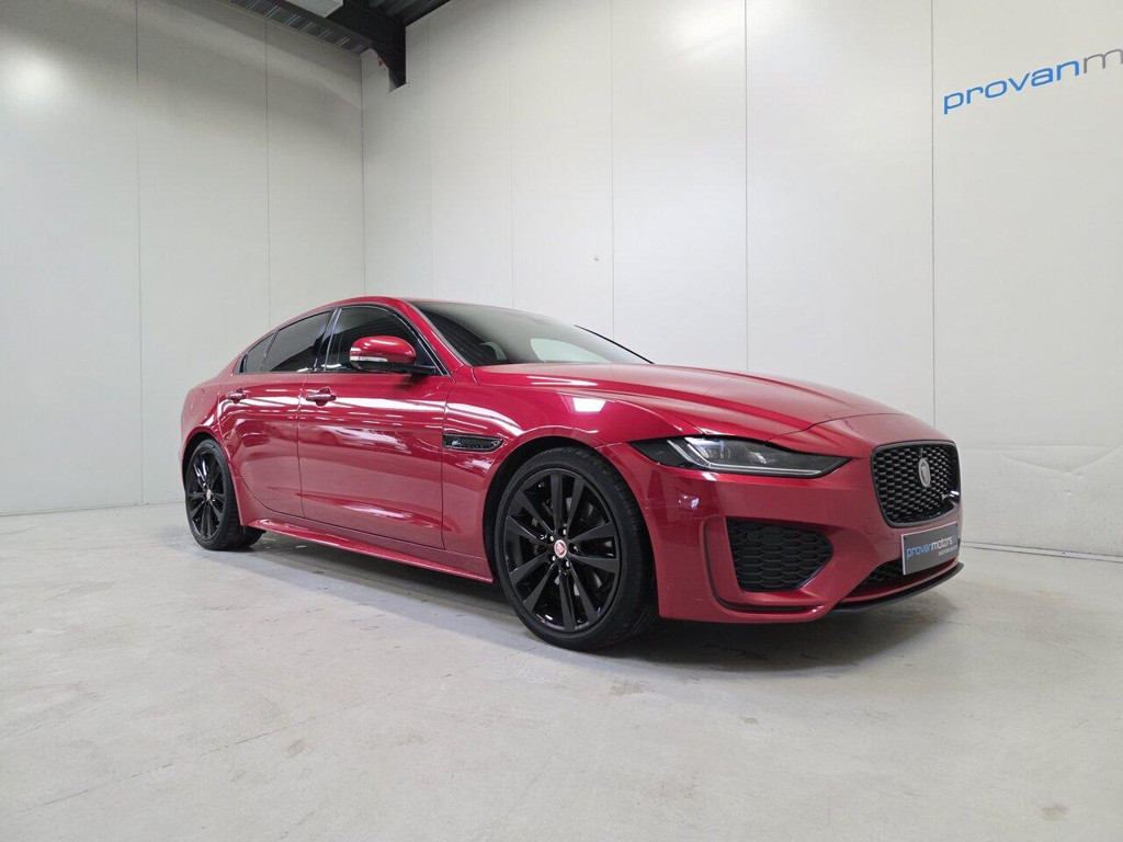 Jaguar XE