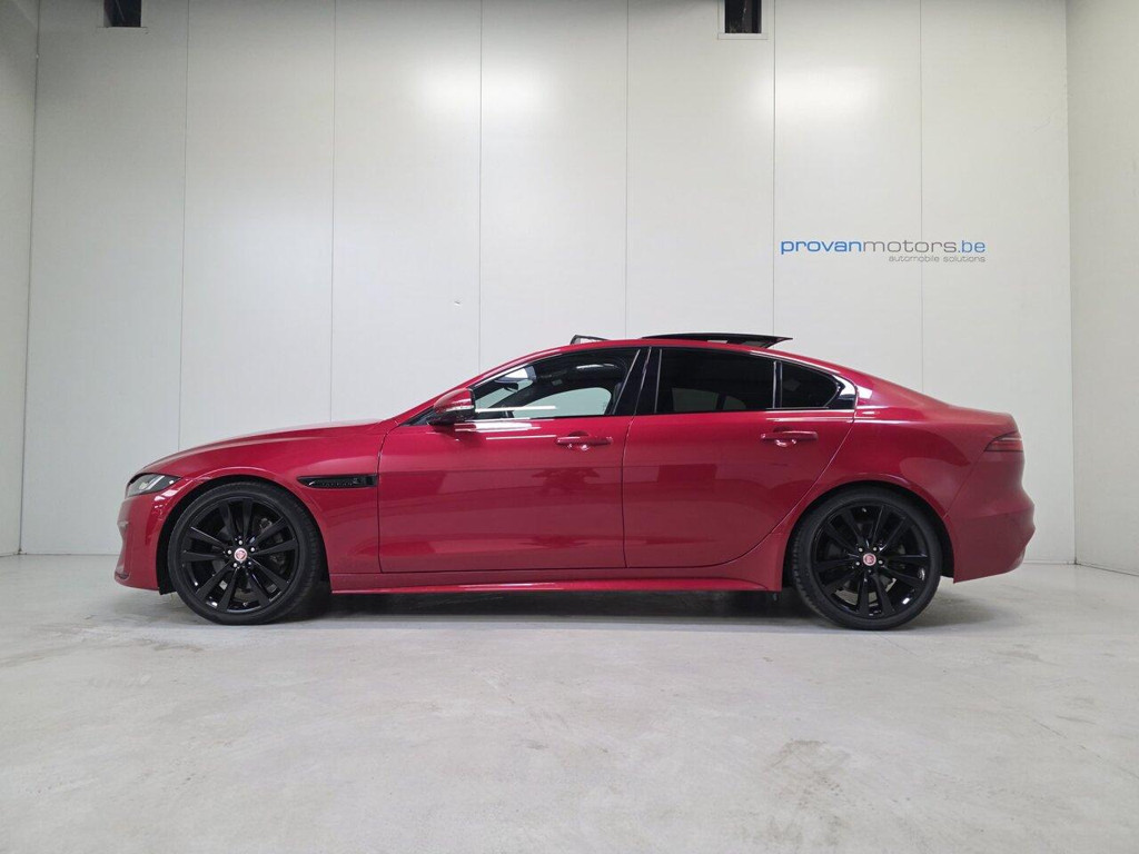 Jaguar XE
