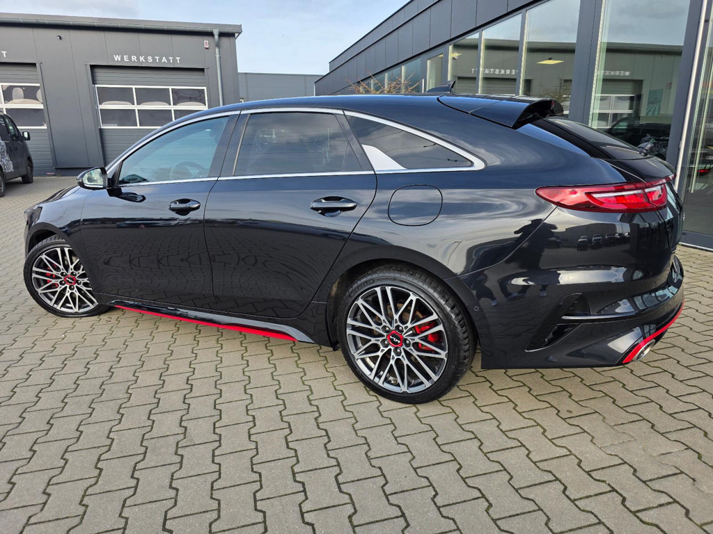 Kia ProCeed