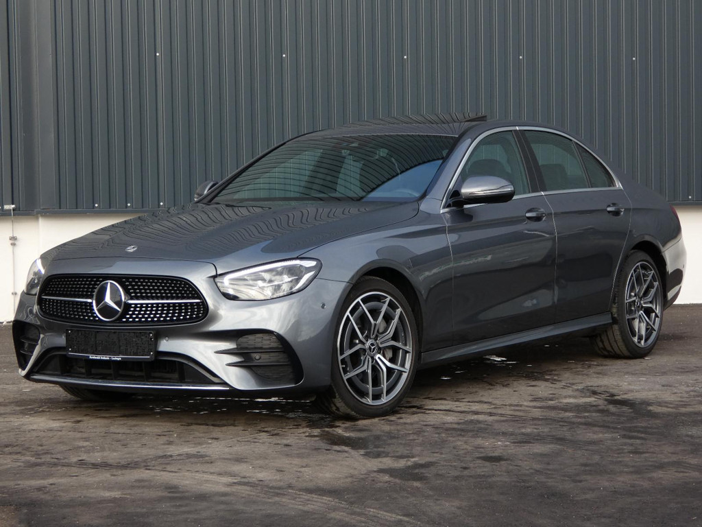 Mercedes-Benz E-Klasse E 300 4MATIC AMG Line E 300 d Sedan