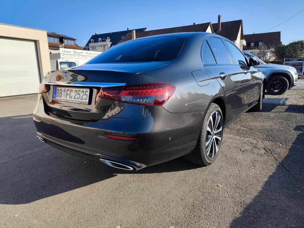 Mercedes-Benz E-Klasse E 300 E 300 e Sedan