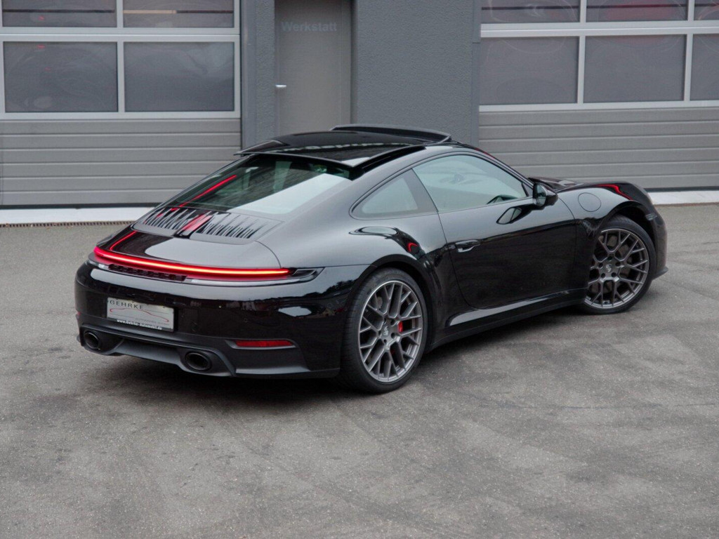 Porsche 992