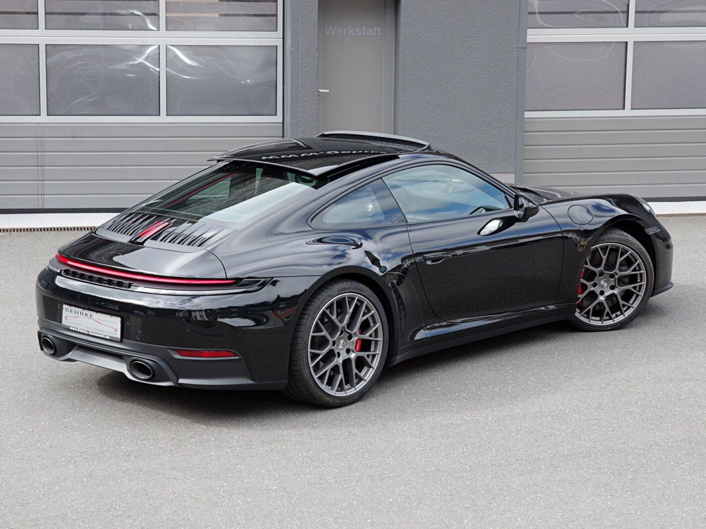 Porsche 992