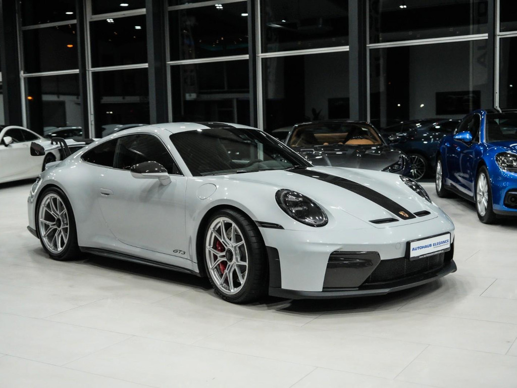 Porsche 992