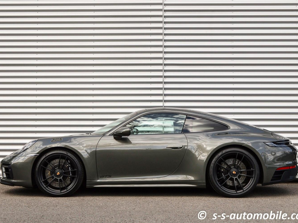 Porsche 992